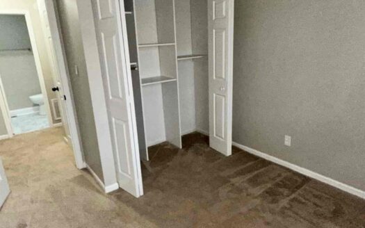 1338 Timber Trl, Greenwood, IN 46142-1141