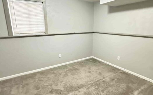 5706 Simmul Ln, Indianapolis, IN 46221-4852