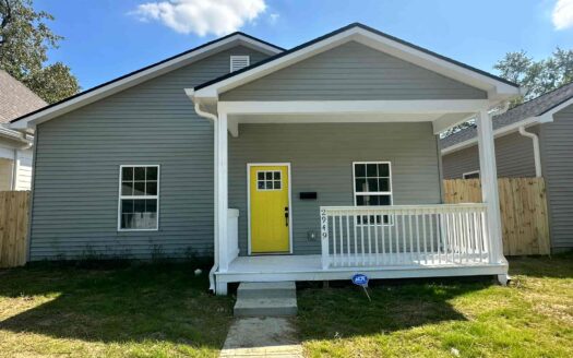 2949 Station St, Indianapolis, IN 46218