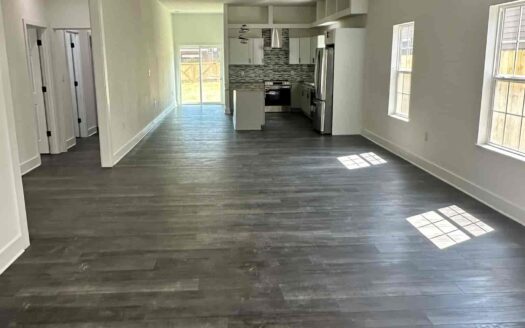 2949 Station St, Indianapolis, IN 46218